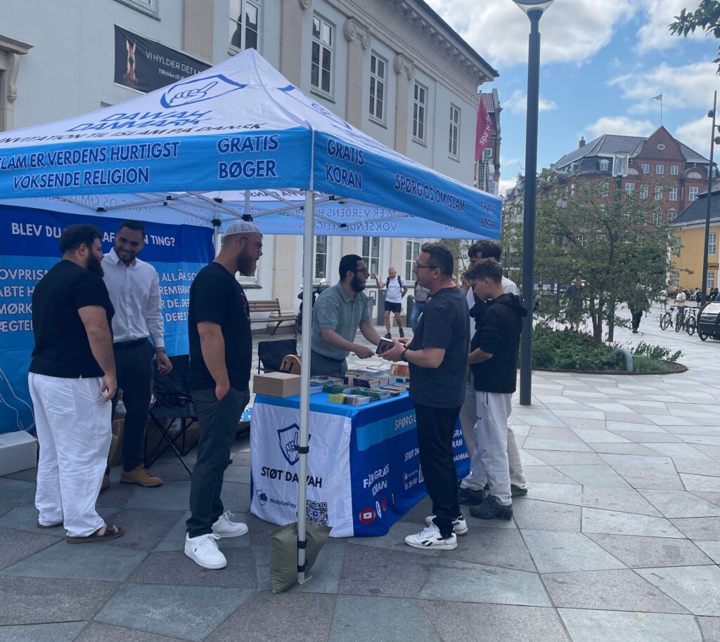 gratis koraner uddeling dawah i aalborg